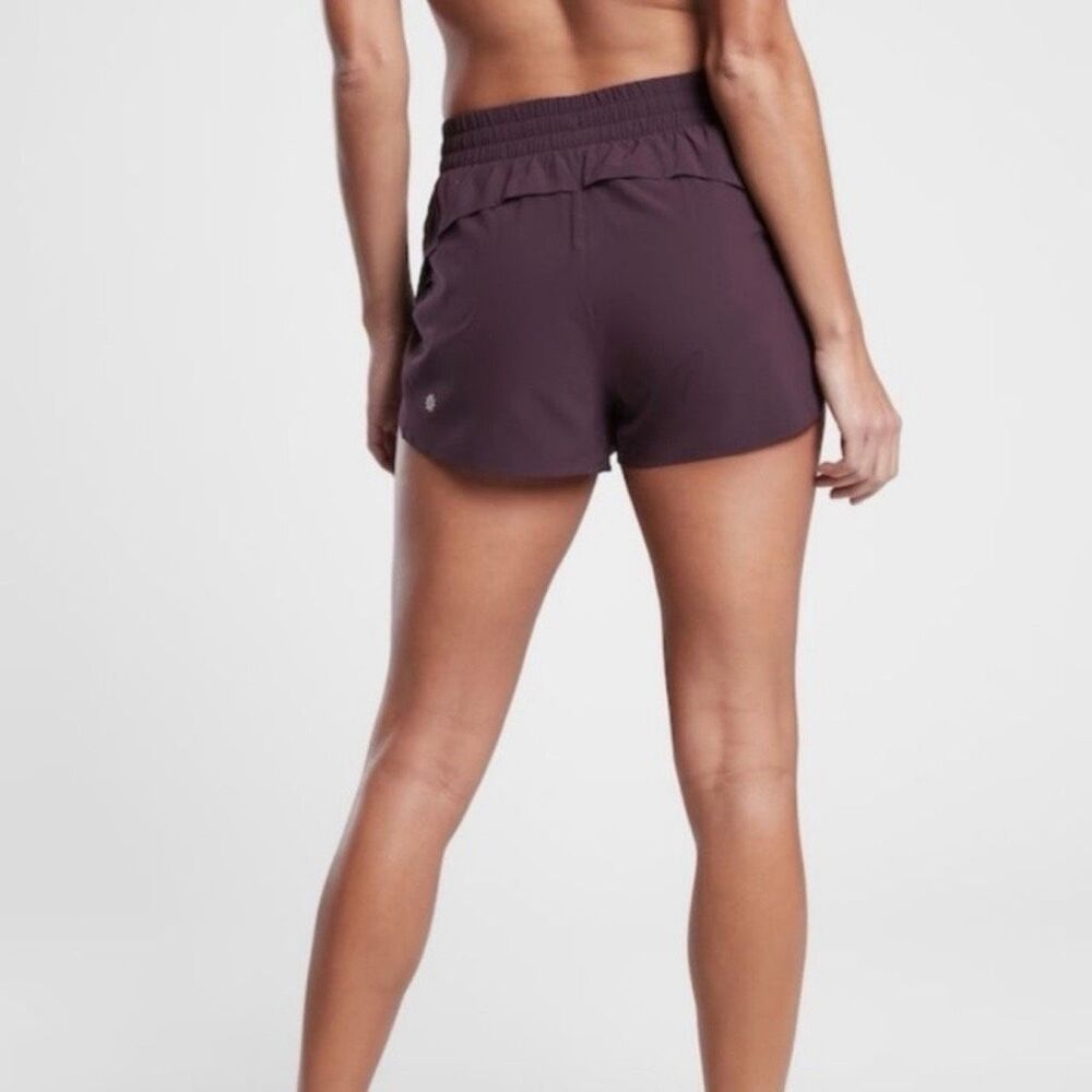 Athleta Hustle 3” Athletic Shorts In Eggplant Purple Size M